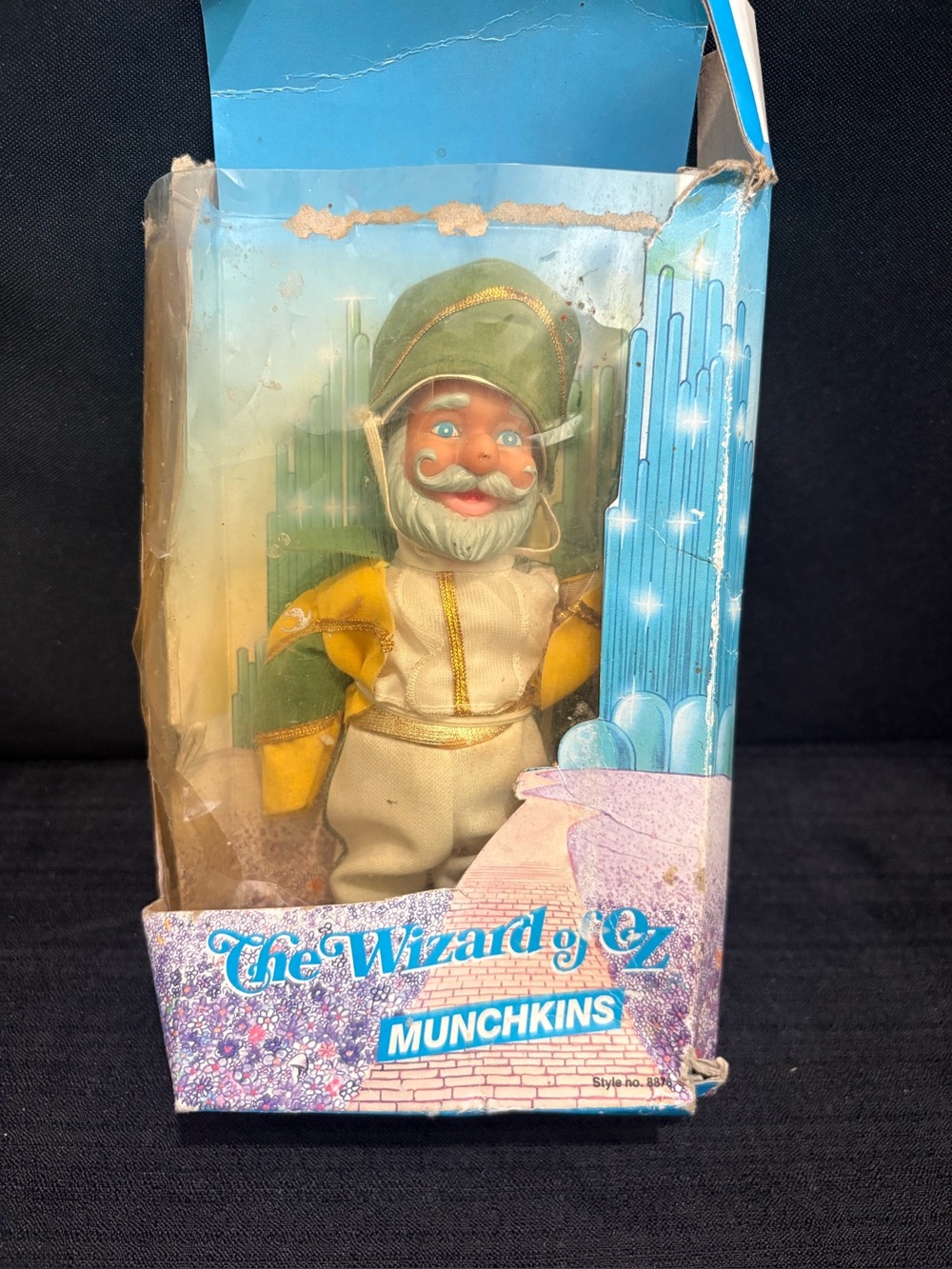 Vintage 1988 The Wizard of Oz Munchkins Soldier doll multi toys Box Destroyed